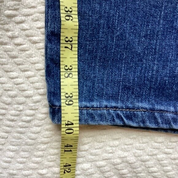 Lee Women's Relaxed Fit Straight Leg Medium Wash Blue Denim Jeans Size 14 Short - Picture 9 of 10